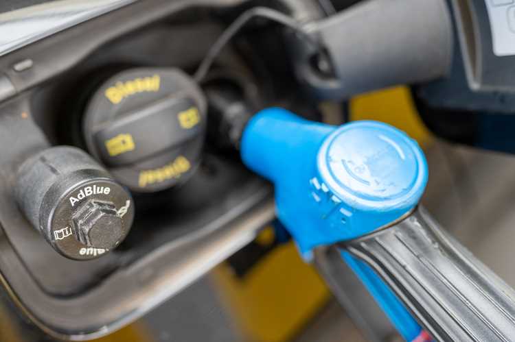 undefinedSponsor</strong>‘></p>
<p>Поддержите покупку Opel Vectra через проверенных автодилеров, предлагающих официальную гарантию и качественное обслуживание. Обратитесь к автосалонам с хорошей репутацией, чтобы избежать рисков с поддельными документами и некачественным сервисом.</p>
<p>Рекомендуется искать предложения с дополнительными бонусами: бесплатным ТО, скидками на запчасти или расширенной гарантией. Ведение переговоров о стоимости и условиях поможет снизить цену и получить лучшее предложение.</p>
<p>Используйте сервисы онлайн-отзывов, чтобы выбрать дилера, у которого высокий рейтинг и положительные отзывы покупателей. Проверяйте наличие акций и специальных предложений именно у них, ведь это часто помогает сэкономить.</p>
<table border=